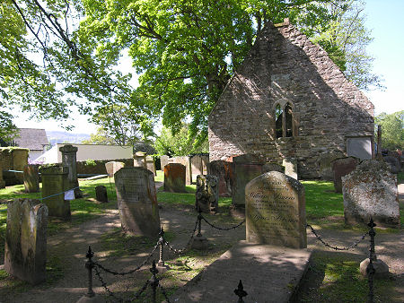 Old Kirk and Kirkyard from the Main Road