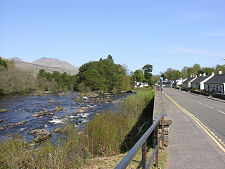 A827, Cottages and Falls of Dochart