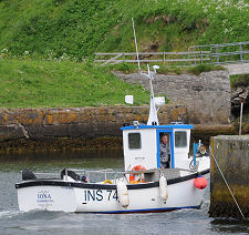 Iona Leaving Harbour