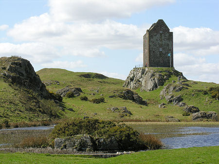 Smailholm Tower from the Millpond