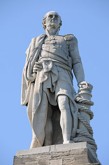 Statue of Collingwood