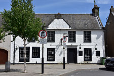 The Ex-Elphinstone Inn