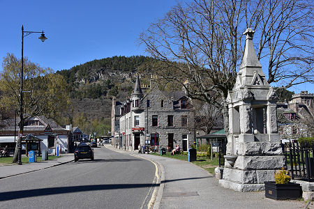Bridge Street in Ballater