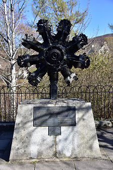 Wellington R1646 Memorial