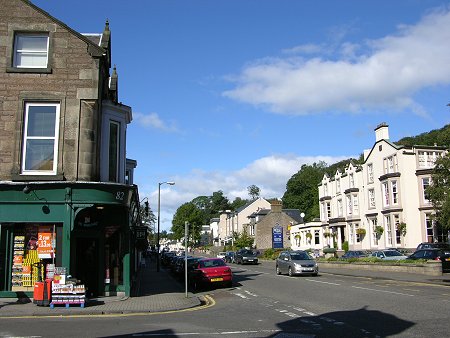 Henderson Street & The Royal Hotel