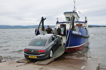 The Renfrew Rose Unloading at Cromarty in July 2016