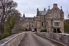 Cullen House and Bridge