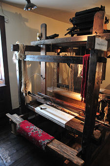 Loom in Cottage