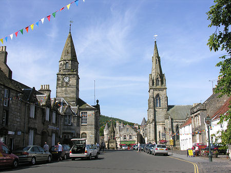 Falkland: Main Street from the East