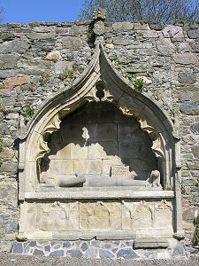 The Findlater and Boyne Tomb