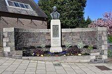 Statue of Sir Walter Scott