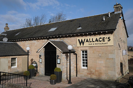 Wallace's Bar and Restaurant