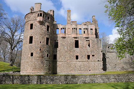 Huntly Castle From the South