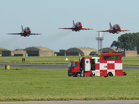 Red Arrows Take Off 