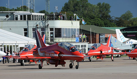Red Arrows Taxi Out 