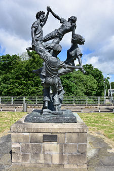 Statue - The Community