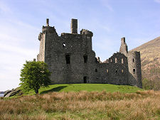 Kilchurn Castle from the East