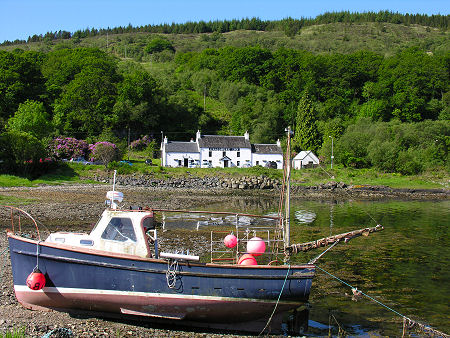 The Craignure Inn from the Old Pier