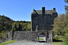 Neidpath Castle