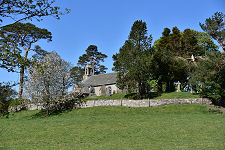 The Kirk's Hilltop Location