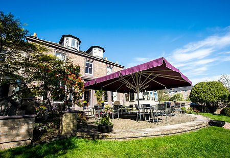 Al Fresco Dining at the Parklands Hotel