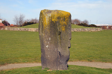 Huly Hill: Stone B and the Central Cairn