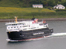MV Hebrides Arriving at Uig
