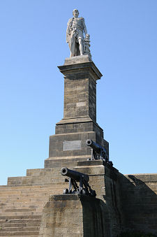 The Monument, with Cannons