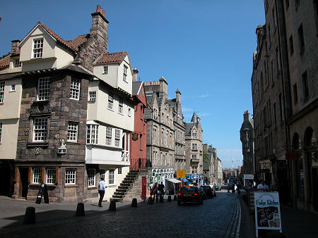Edinburgh High Street: Where Elsie Inglis Opened her Hospital in 1904