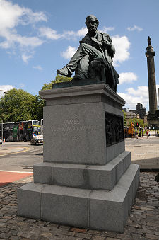 Statue in Edinburgh's George Street