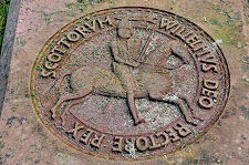 Crest on William's Grevestone