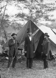 Allan Pinkerton with President Lincoln