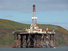 Oil Rig: Cromarty Firth