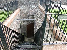 Steps Down to Crypt